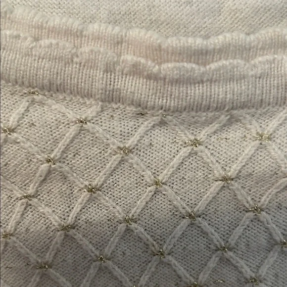 Elle Cream Textured Crew Neck Sweater - Picture 3 of 6